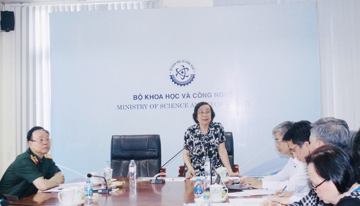Ghép bào gốc tạo máu tự thân: Hy vọng mới cho bệnh nhân nhược cơ và lupus ban đỏ hệ thống -0