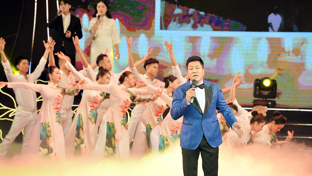 Chủ tịch Quốc hội Vương Đình Huệ dự Chương trình nghệ thuật “Vinh quang Tổ quốc Việt Nam” -0