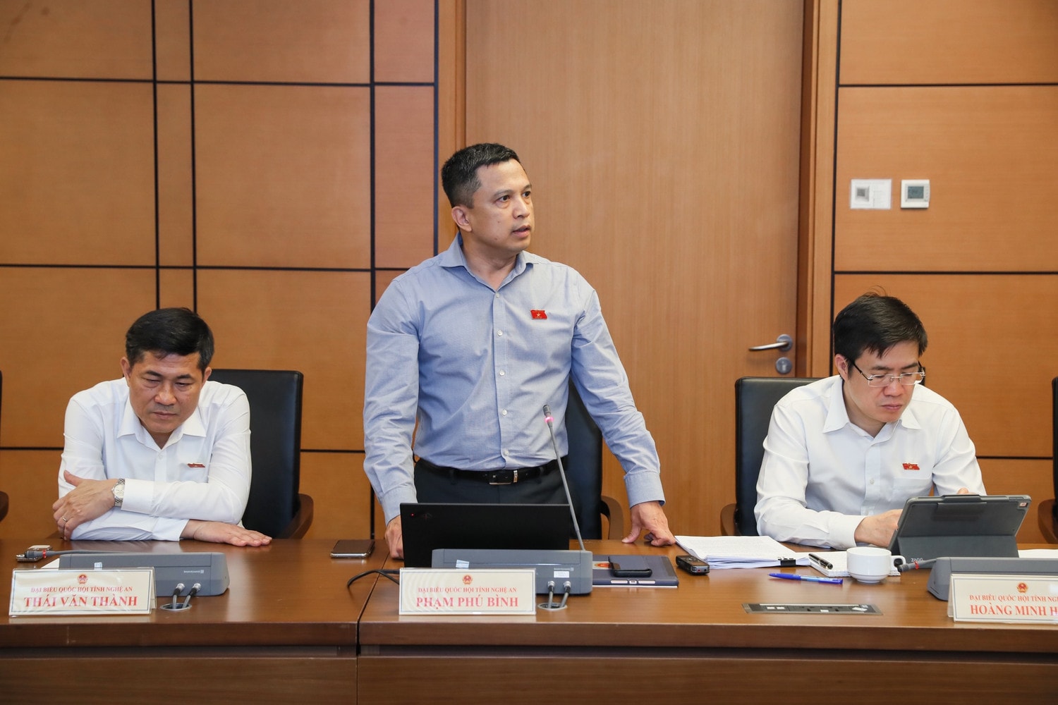 Giao Chính phủ xây dựng Bộ tiêu chí, có các chỉ số, mục tiêu cụ thể -0