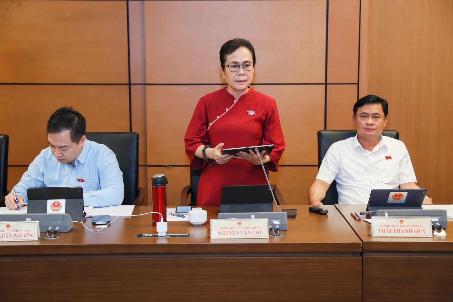 Giao Chính phủ xây dựng Bộ tiêu chí, có các chỉ số, mục tiêu cụ thể -0