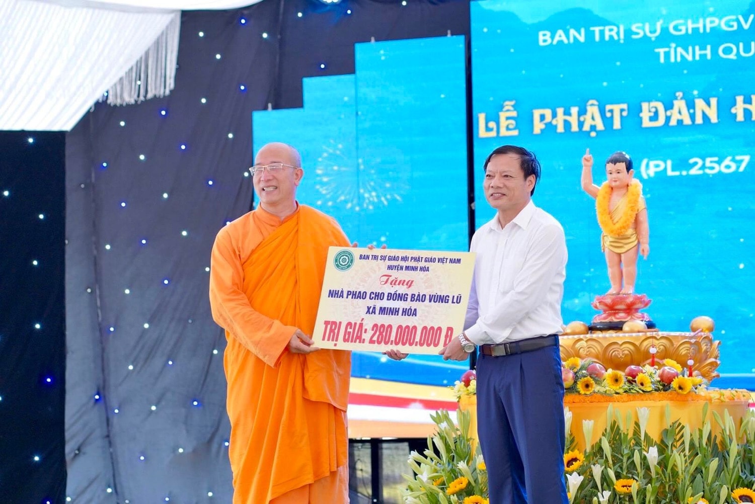 Quảng Bình: Đại lễ Phật đản 2023 - sự kiện quan trọng của Phật giáo huyện miền núi, biên giới Minh Hóa -0