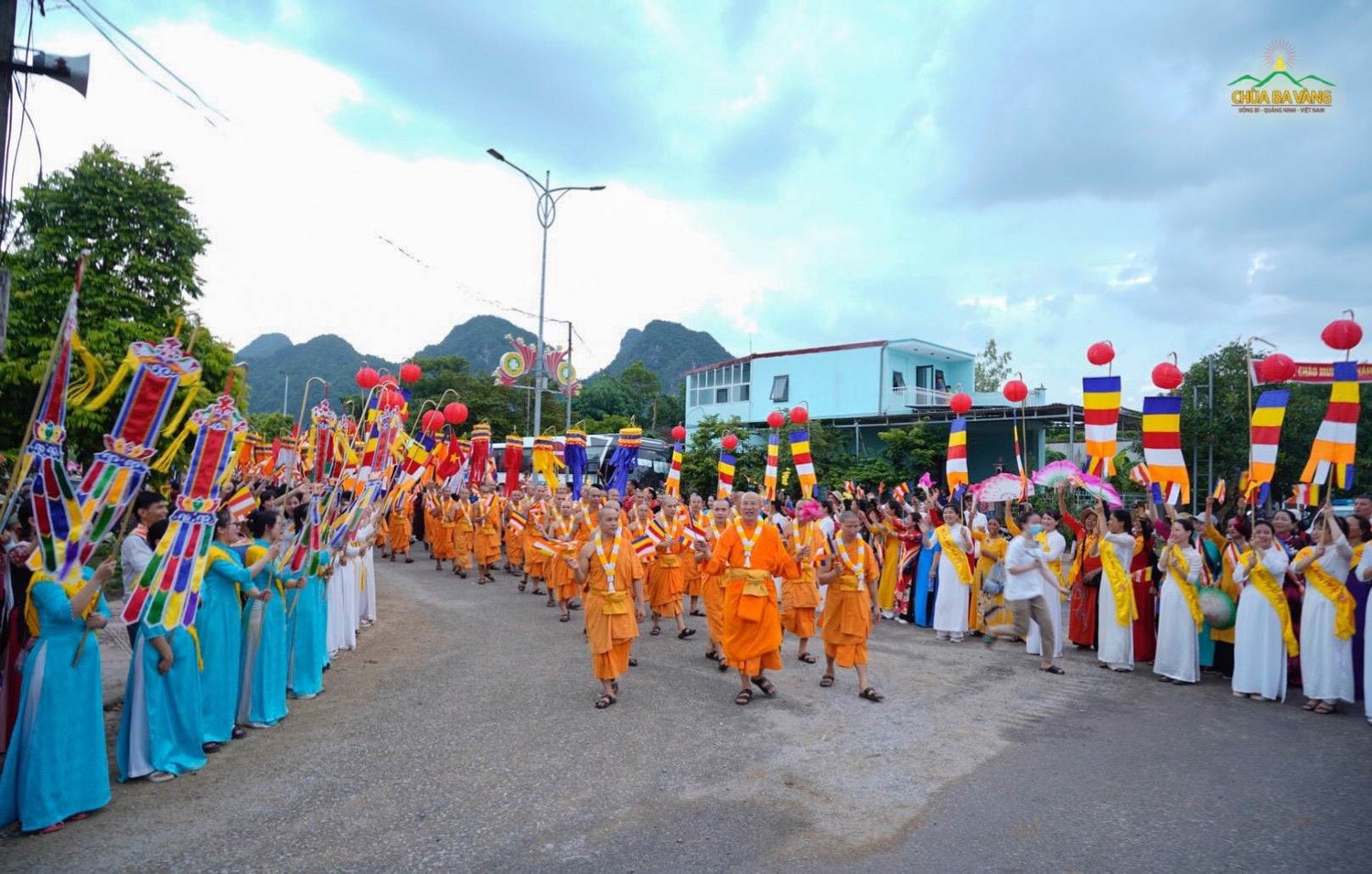 Quảng Bình: Đại lễ Phật đản 2023 - sự kiện quan trọng của Phật giáo huyện miền núi, biên giới Minh Hóa -0