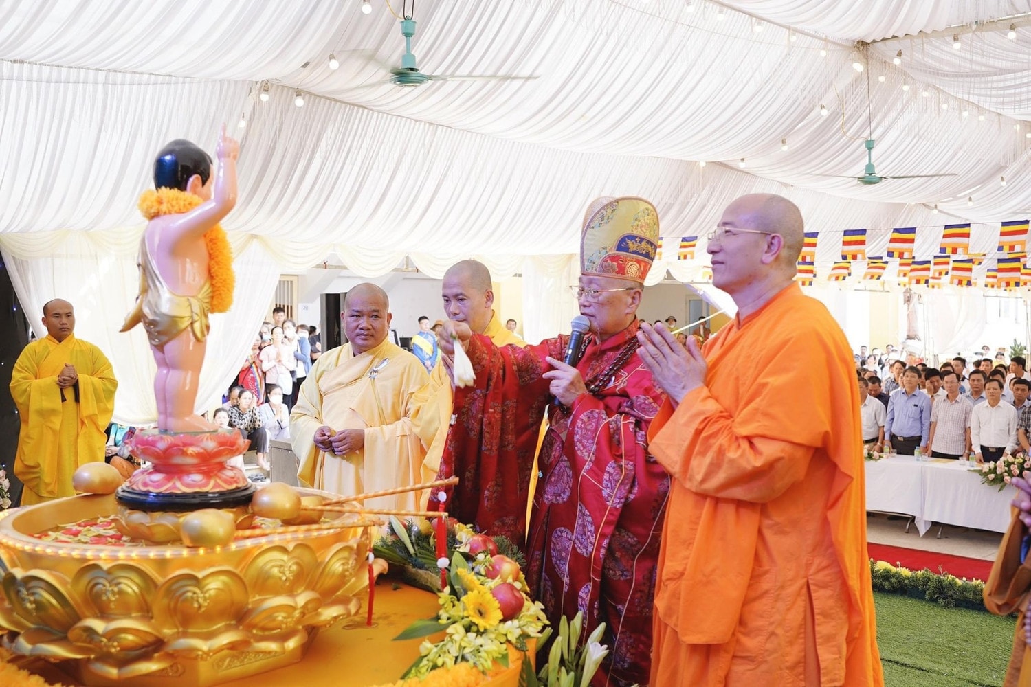 Quảng Bình: Đại lễ Phật đản 2023 - sự kiện quan trọng của Phật giáo huyện miền núi, biên giới Minh Hóa -0