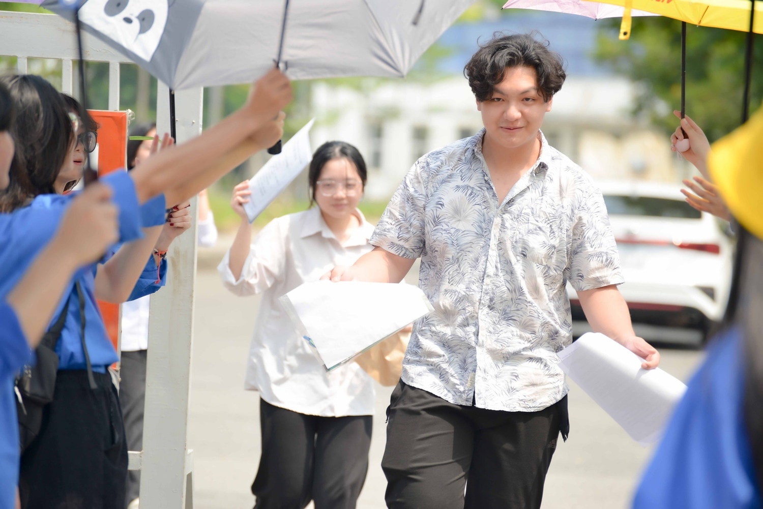 “Những ngôi sao xa xôi” vào đề thi môn Văn lớp 10 của Hà Nội -0