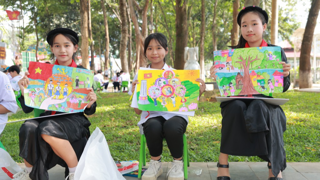 Ngày cao điểm chiến sỹ tình nguyện “Vì đàn em thân yêu” -0