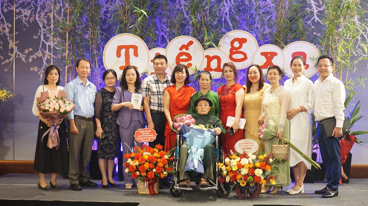 Tác giả Thiệp Nguyễn ra mắt tập thơ ở tuổi 85 -0