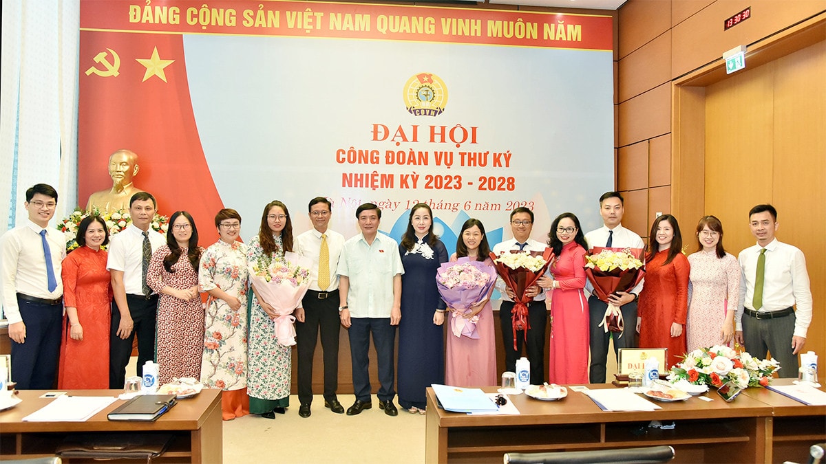 Tổng Thư ký Quốc hội, Chủ nhiệm Văn phòng Quốc hội Bùi Văn Cường dự Đại hội Công đoàn Vụ Thư ký -2