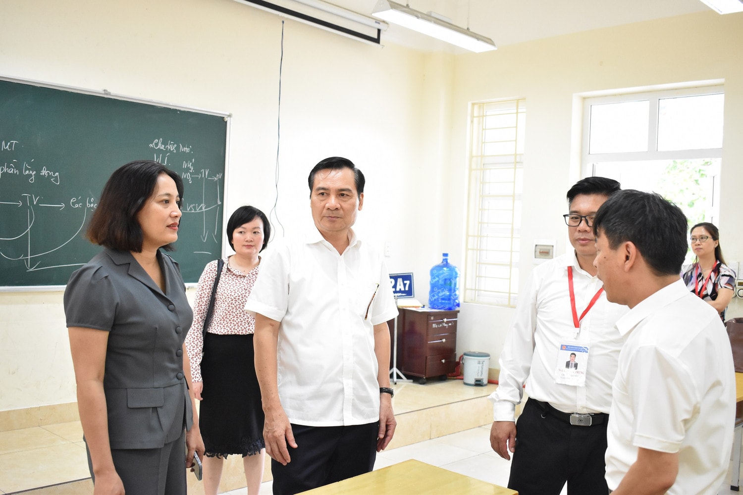 Quảng Ninh xây dựng phương án đảm bảo thí sinh khu vực mưa bão đến được điểm thi -0