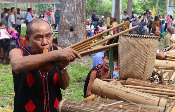 Thúc đẩy bảo tồn văn hóa, phát triển kinh tế - 0