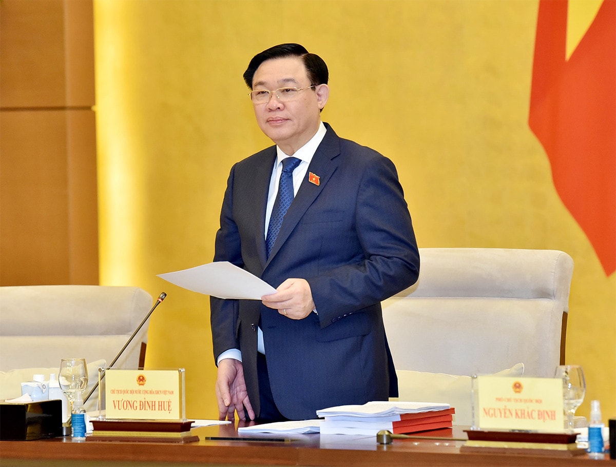 Chủ tịch Quốc hội Vương Đình Huệ chủ trì cuộc làm việc với Đoàn giám sát về đổi mới chương trình, sách giáo khoa -2