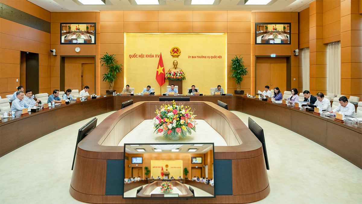 Ủy ban Thường vụ Quốc hội cho ý kiến về 7 dự thảo Nghị quyết -1