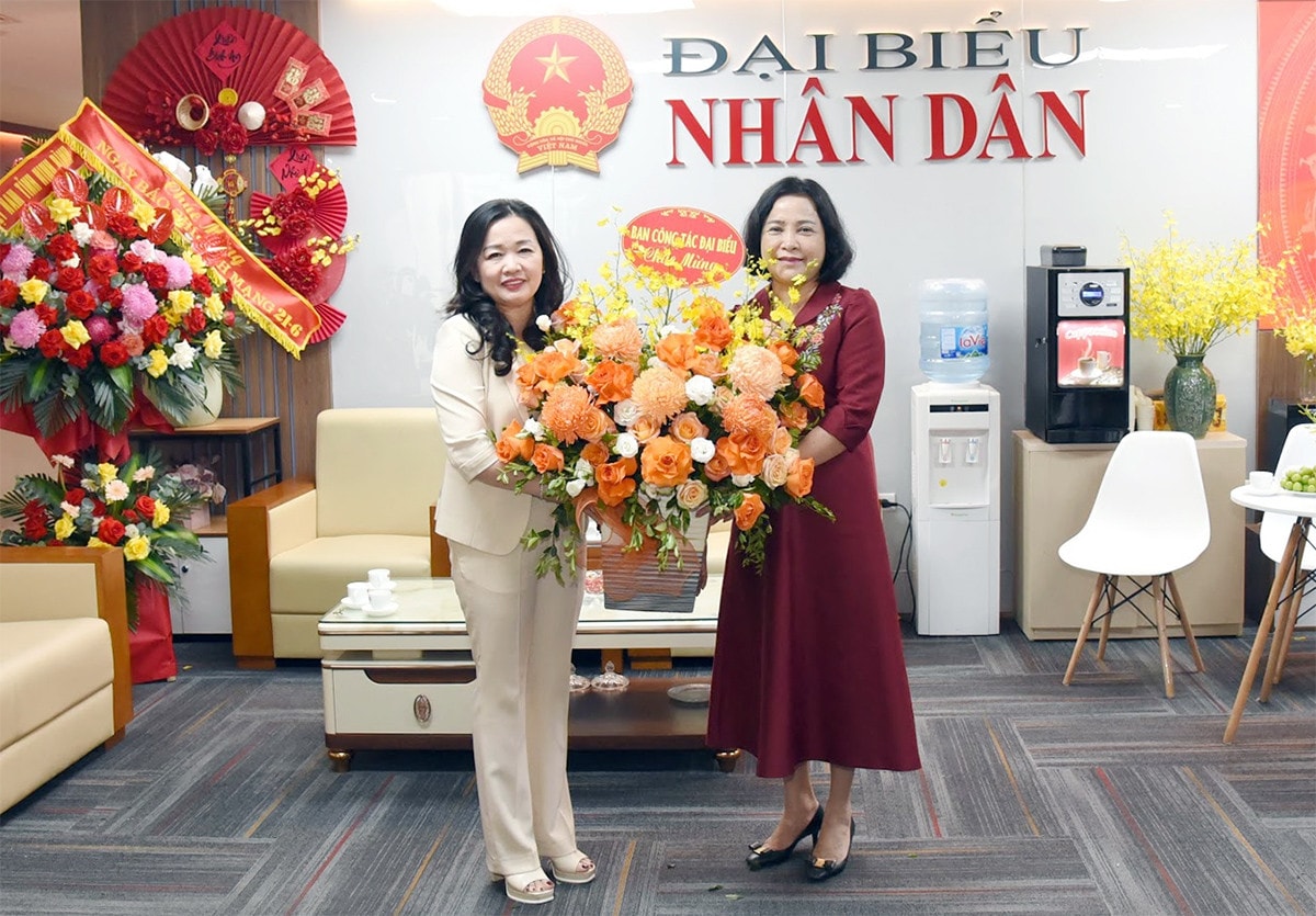 Trưởng Ban Công tác đại biểu Nguyễn Thị Thanh thăm, chúc mừng Báo Đại biểu Nhân dân -5