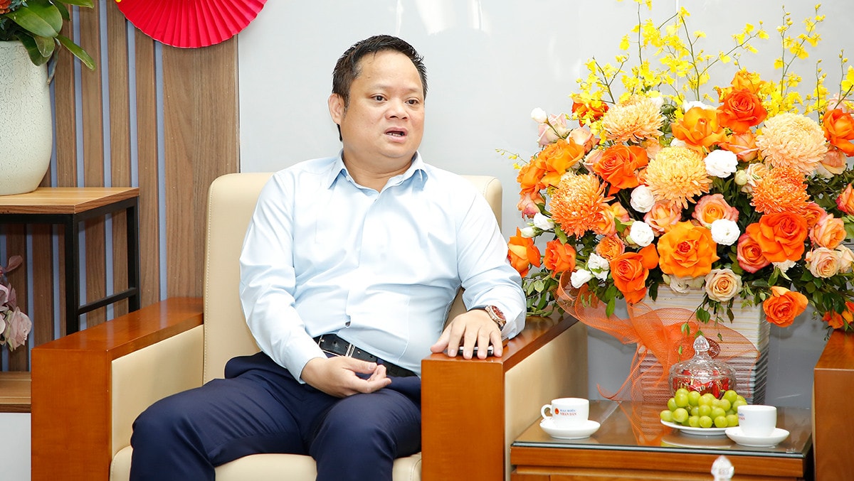 Phó Chủ nhiệm Văn phòng Quốc hội Vũ Minh Tuấn thăm, chúc mừng Báo Đại biểu Nhân dân -2