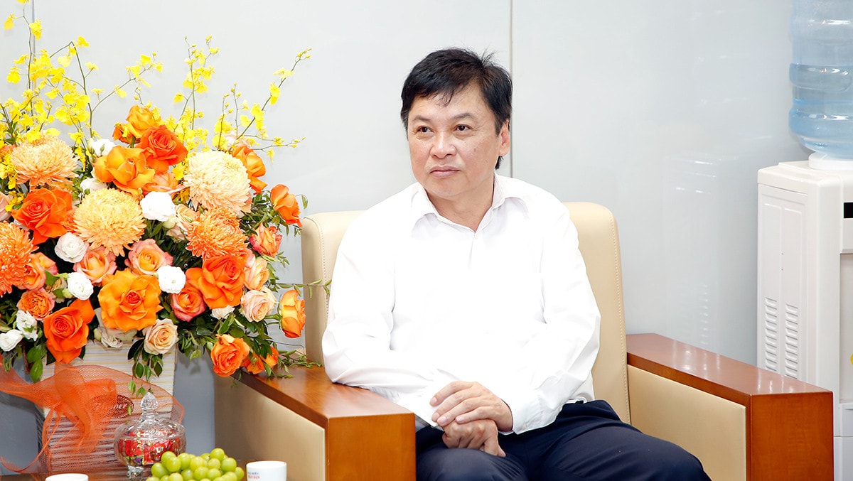 Phó Chủ nhiệm Văn phòng Quốc hội Vũ Minh Tuấn thăm, chúc mừng Báo Đại biểu Nhân dân -3