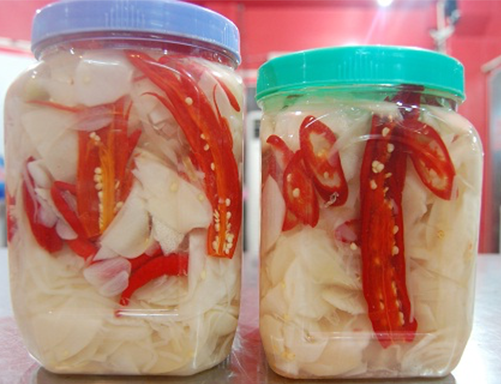Uống nước măng chua, nữ bệnh nhân lên cơn co giật, hôn mê -0