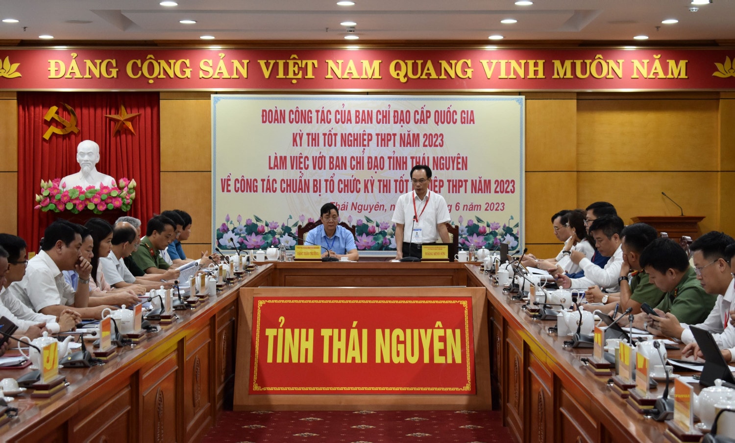Thi tốt nghiệp THPT 2023: Hỗ trợ nhà công vụ, nhà nghỉ và ăn trưa cho thí sinh ở xa -0