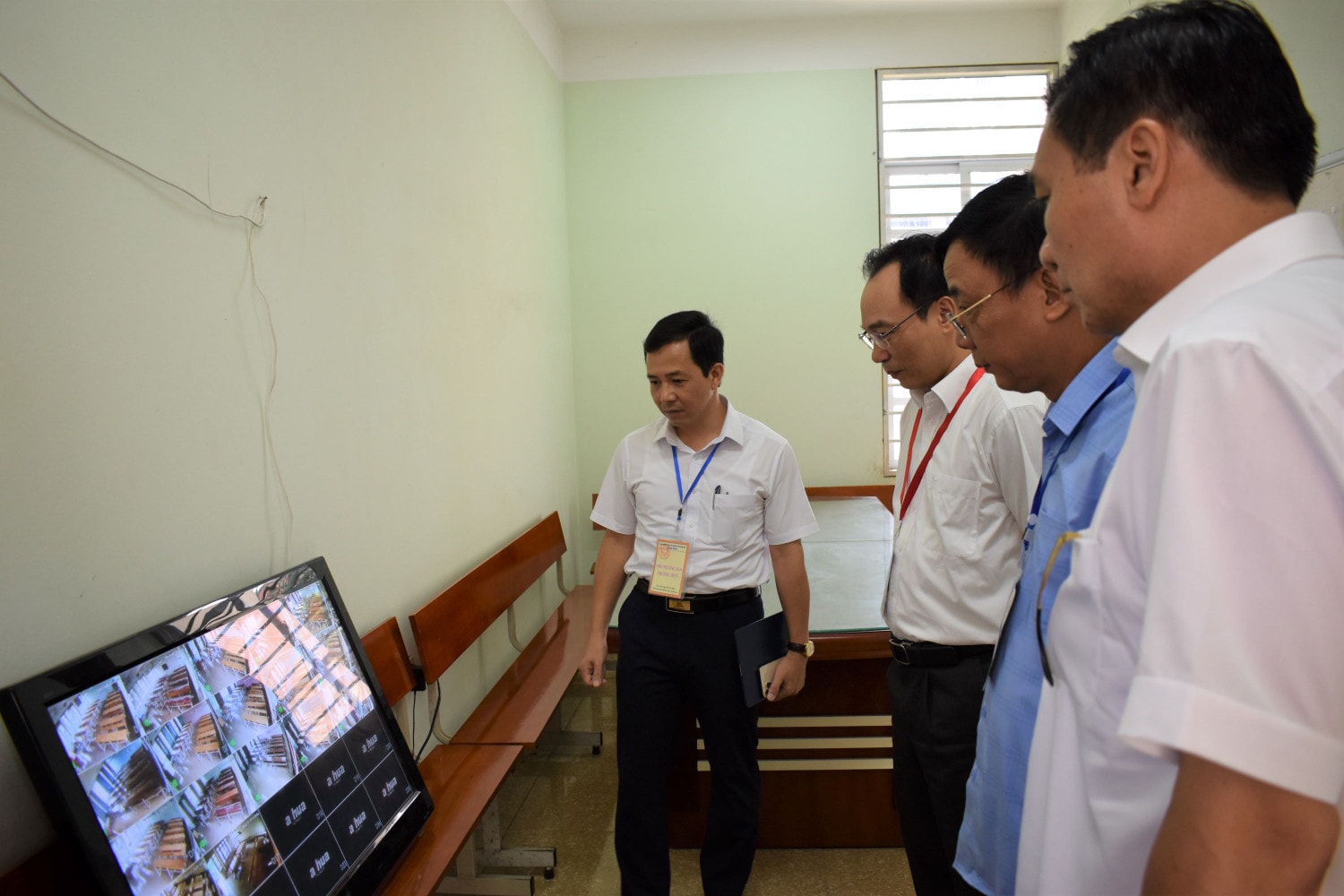 Thi tốt nghiệp THPT 2023: Hỗ trợ nhà công vụ, nhà nghỉ và ăn trưa cho thí sinh ở xa -0