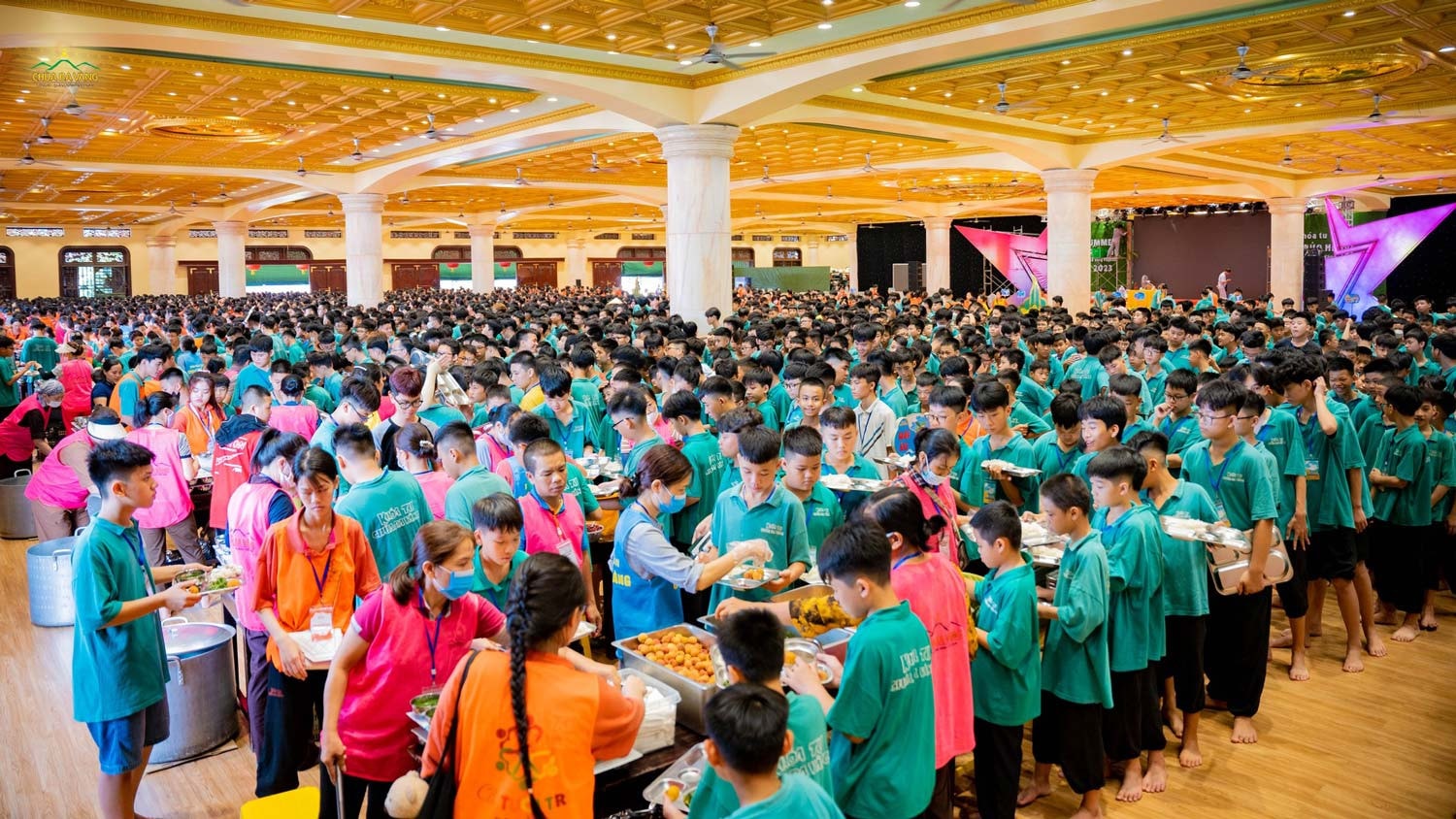 Chùa Ba Vàng tạm biệt hơn 7000 khóa sinh Khóa tu mùa hè “Con sẽ lớn khôn” -0