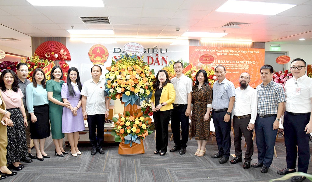 Chủ nhiệm Ủy ban Pháp luật Hoàng Thanh Tùng thăm, chúc mừng Báo Đại biểu Nhân dân -0
