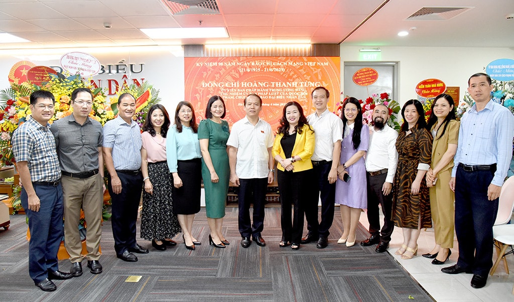 Chủ nhiệm Ủy ban Pháp luật Hoàng Thanh Tùng thăm, chúc mừng Báo Đại biểu Nhân dân -0