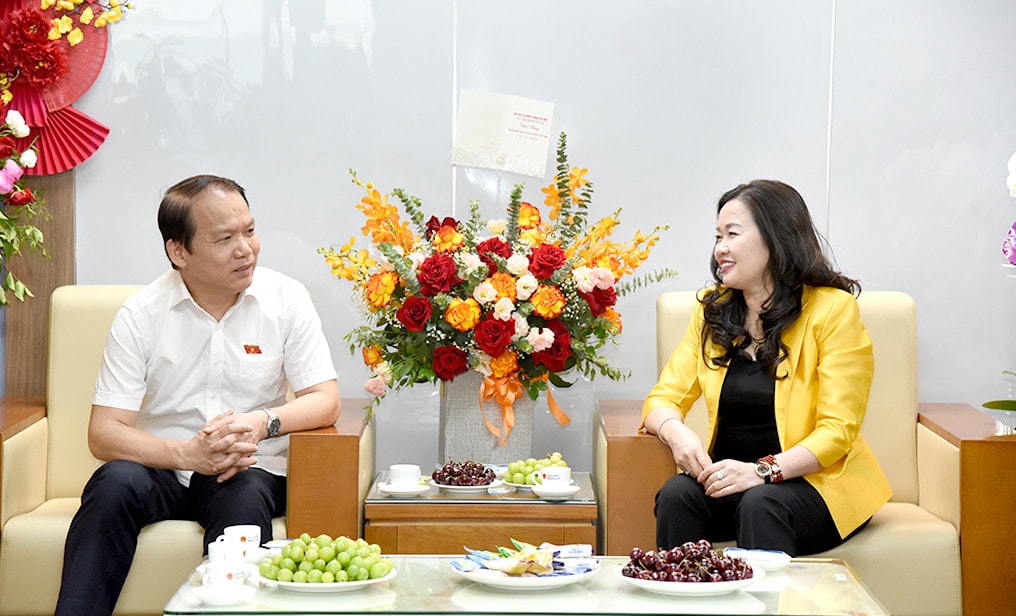 Chủ nhiệm Ủy ban Pháp luật Hoàng Thanh Tùng thăm, chúc mừng Báo Đại biểu Nhân dân -0