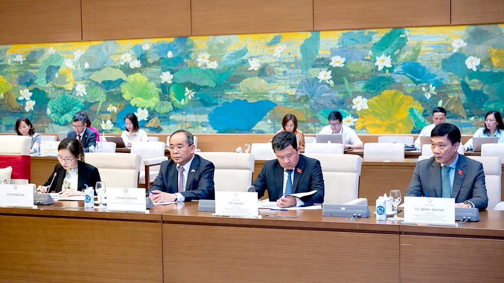 Chủ tịch Quốc hội Vương Đình Huệ hội kiến Tổng thống Hàn Quốc Yoon Suk Yeol -0