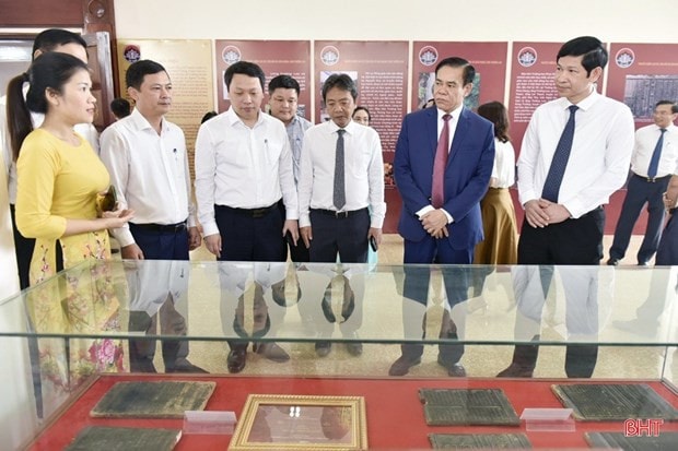 Công bố Văn bản Hán Nôm làng Trường Lưu là Di sản tư liệu -0