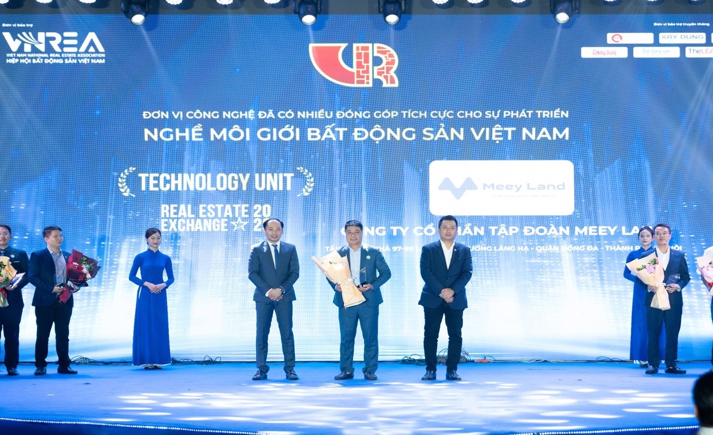 Meey Land tiếp tục được vinh danh vì những đóng góp phát triển lĩnh vực môi giới bất động sản -0