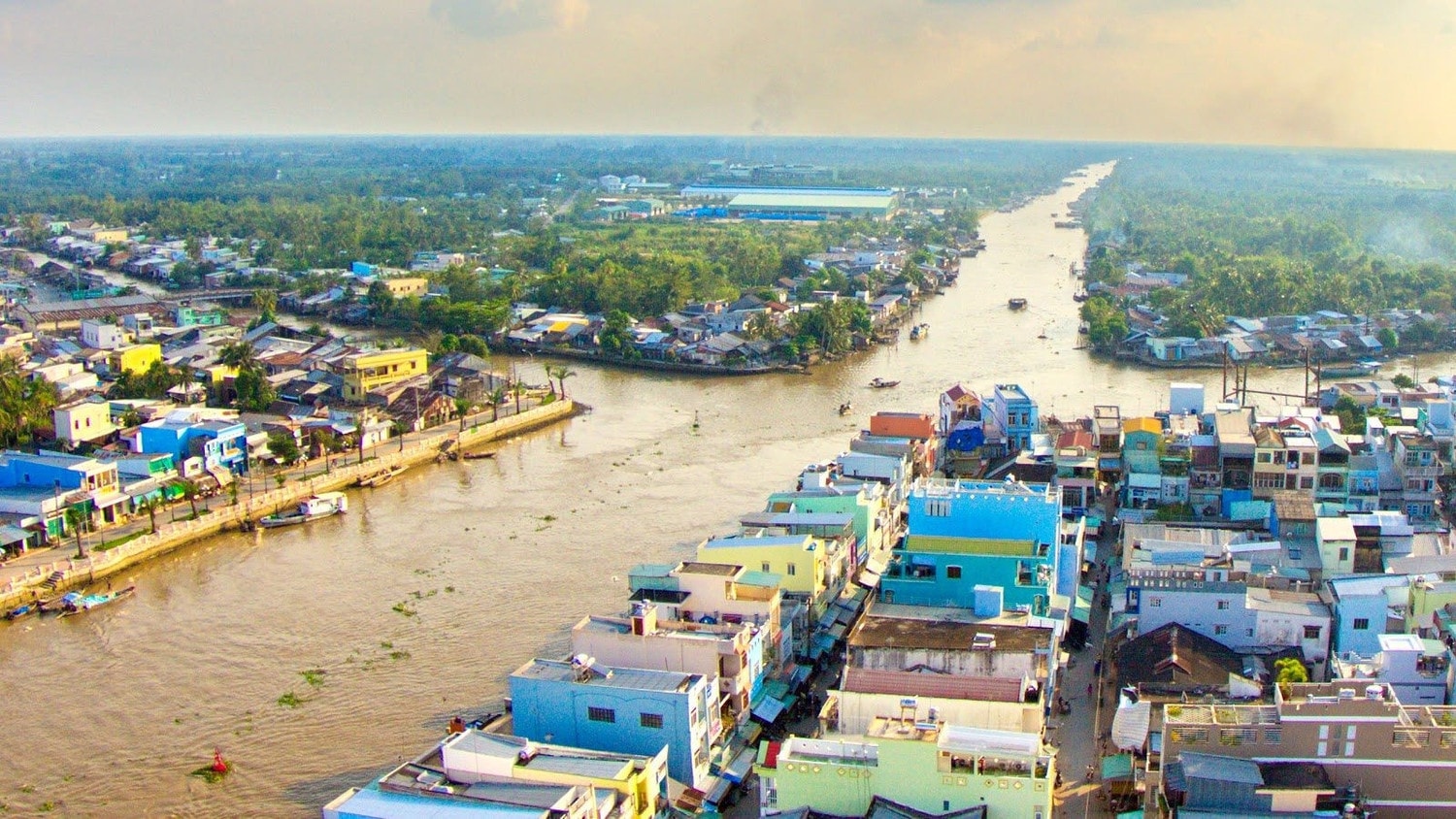 Phát triển vận tải thủy nội địa – “đánh thức” tiềm năng đang “ngủ quên” -0