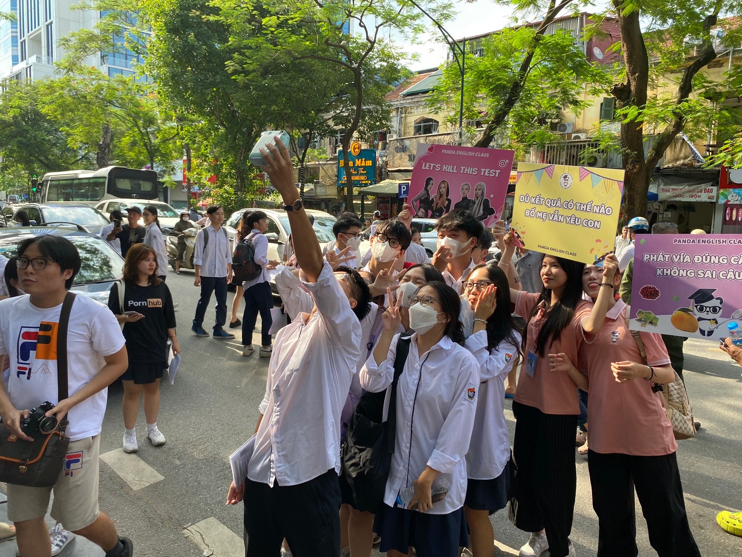 Đề tiếng Anh: Thí sinh khen dễ, giáo viên nói phân hoá cao, không có “cơn mưa điểm 10” -0