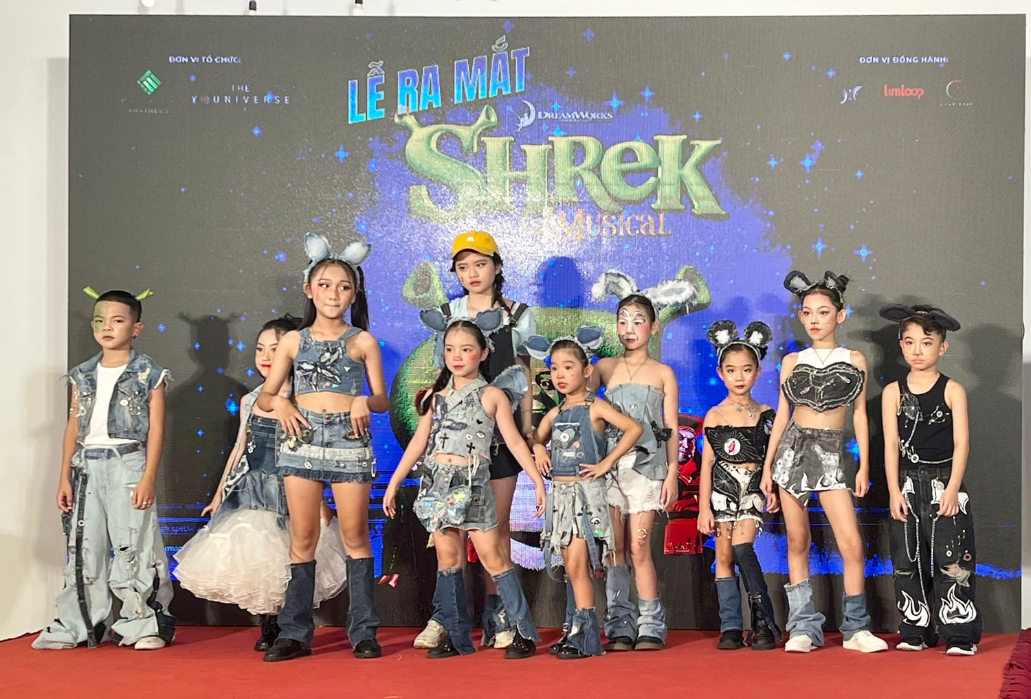 Ra mắt dự án nhạc kịch 