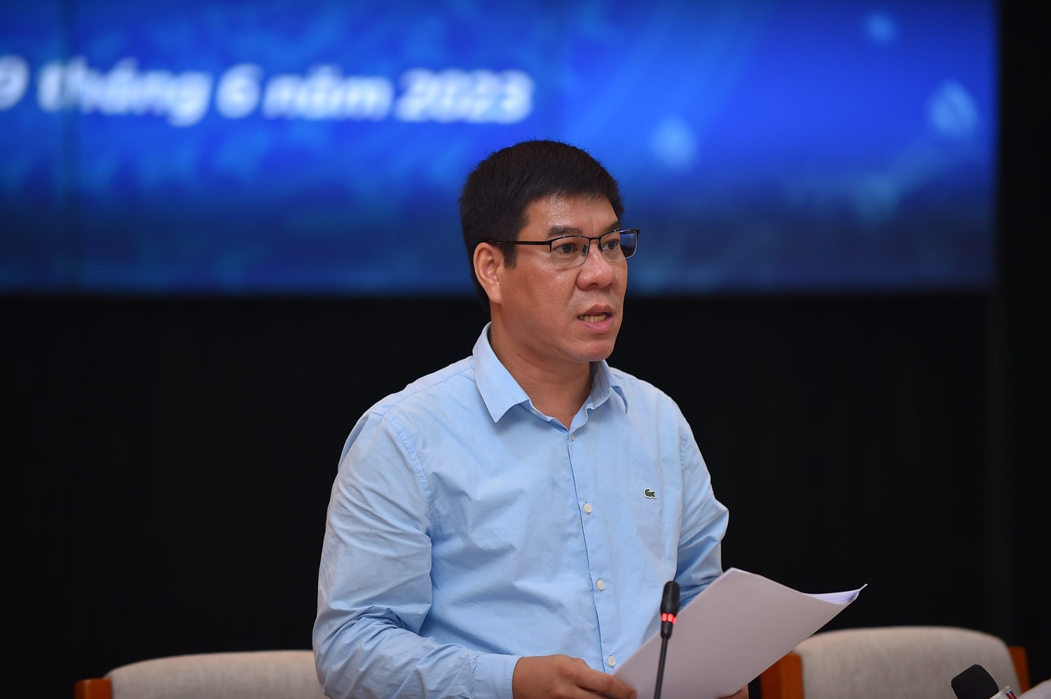 PGS.TS Huỳnh Văn Chương - Cục trưởng Cục Quản lý chất lượng (Bộ GD-ĐT), Ủy viên thường trực Ban chỉ đạo cấp quốc gia Kỳ thi tốt nghiệp THPT năm 2023 (Ảnh: Trần Hiệp) Xảy ra 2 vụ việc “lọt đề thi” dù đã tập huấn cho cán bộ coi thi: Bộ GD-ĐT nói gì? -0