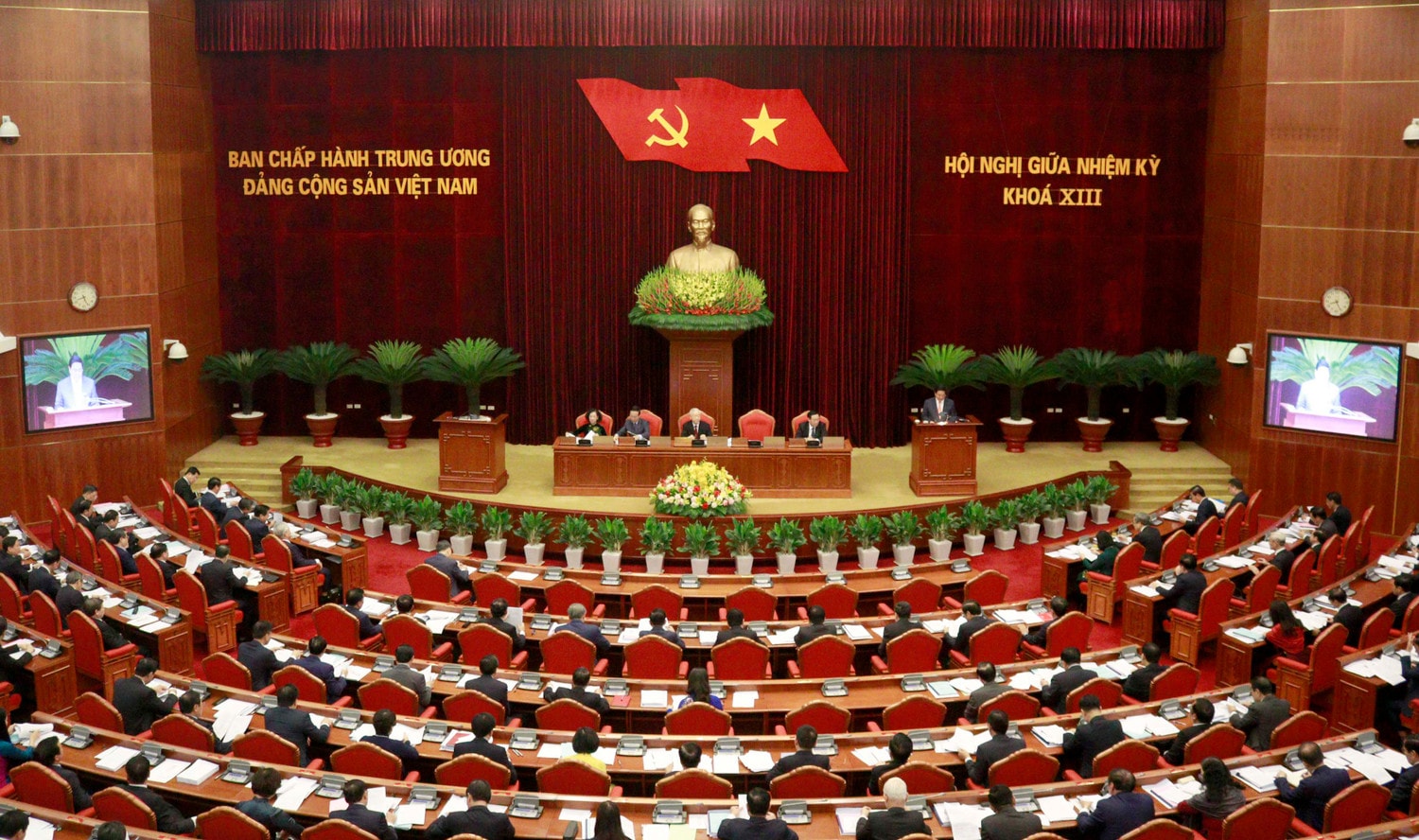 Bài cuối: Không ngừng nâng cao năng lực lãnh đạo về chính trị, tư tưởng, tổ chức, đạo đức, cán bộ, xứng tầm văn hóa -0