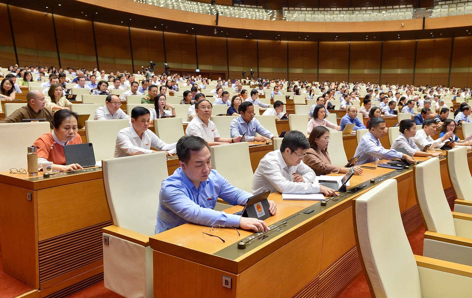 Đoàn ĐBQH tỉnh Nghệ An dự Kỳ họp thứ Năm, Quốc hội Khóa XV. ảnh N. An