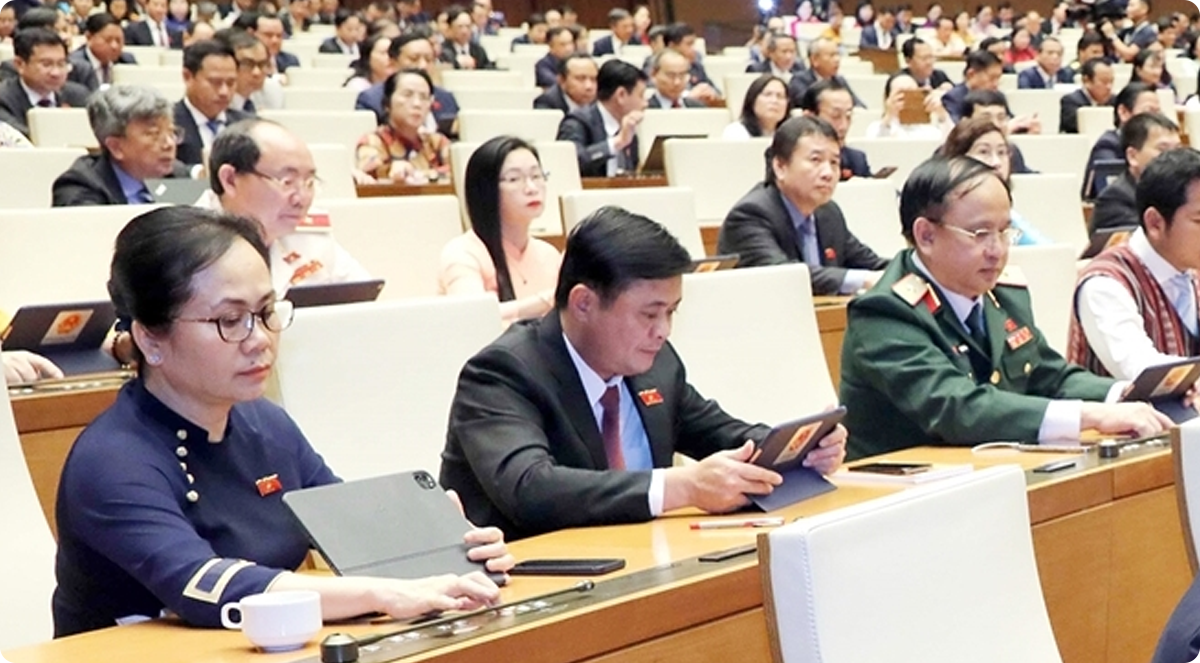 Chủ tịch Quốc hội Vương Đình Huệ ký ban hành 9 Nghị quyết của Quốc hội và Ủy ban Thường vụ Quốc hội Khóa XV -0