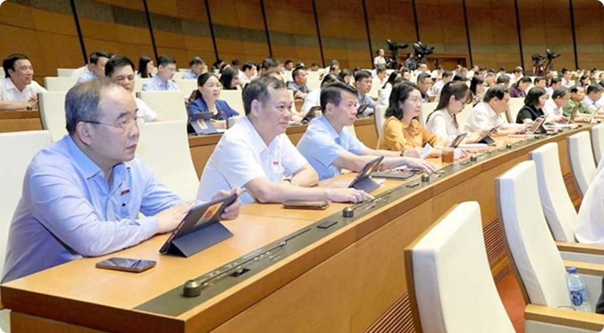 Chủ tịch Quốc hội Vương Đình Huệ ký ban hành 9 Nghị quyết của Quốc hội và Ủy ban Thường vụ Quốc hội Khóa XV -0