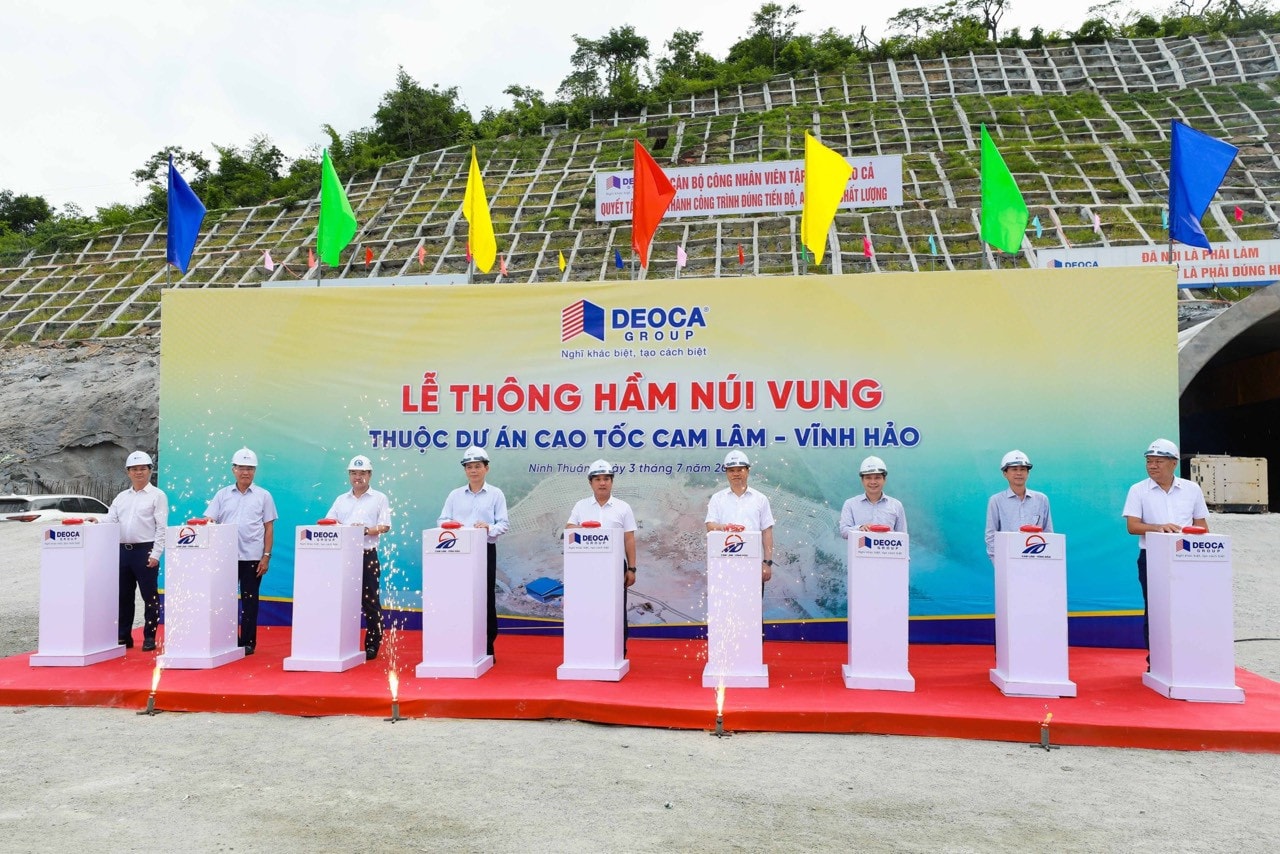 Thông hầm Núi Vung trên tuyến cao tốc Cam Lâm – Vĩnh Hảo -0