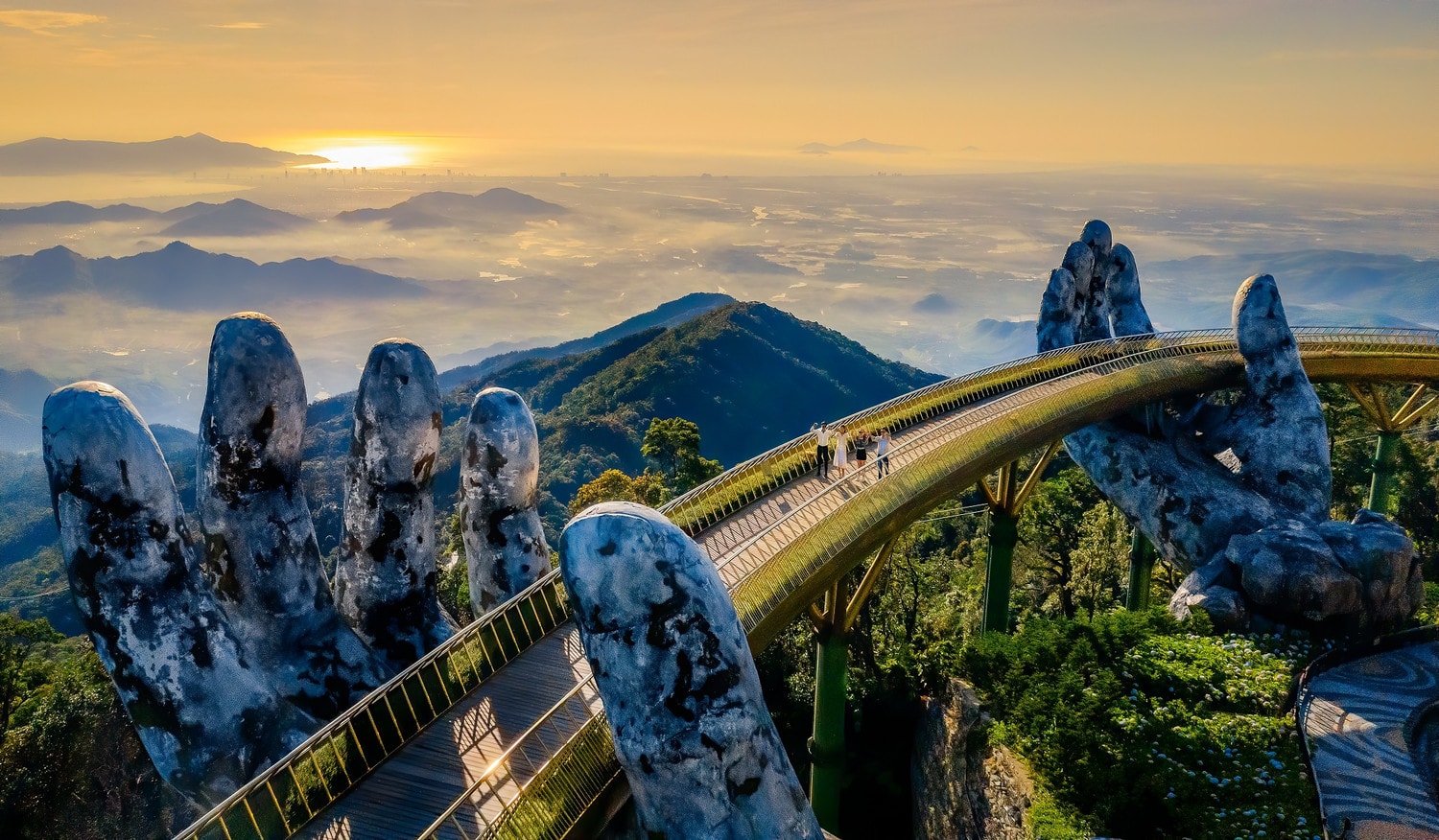 Ngoài ngắm pháo hoa, khách nghỉ tại Novotel Danang còn nhận hàng loạt ưu đãi -0