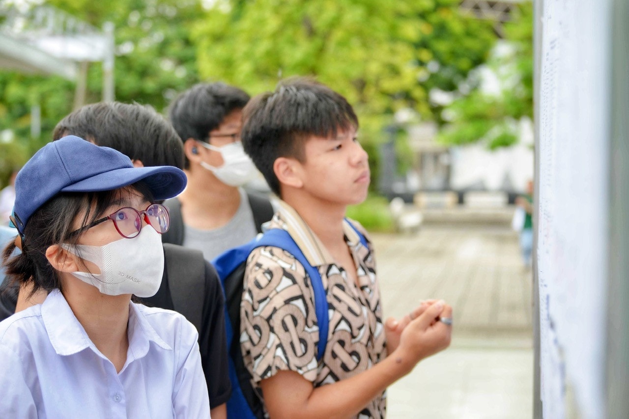 Con tôi từng trượt công lập lớp 10… -0