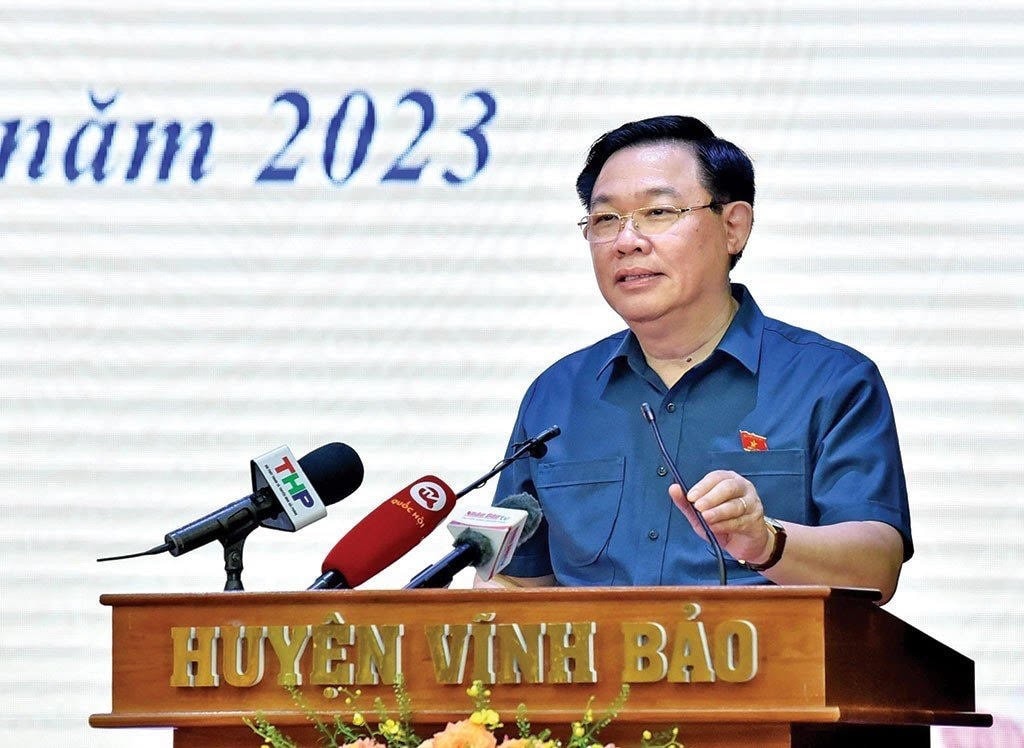 Chủ tịch Quốc hội Vương Đình Huệ tiếp xúc cử tri huyện Vĩnh Bảo, thành phố Hải Phòng -0