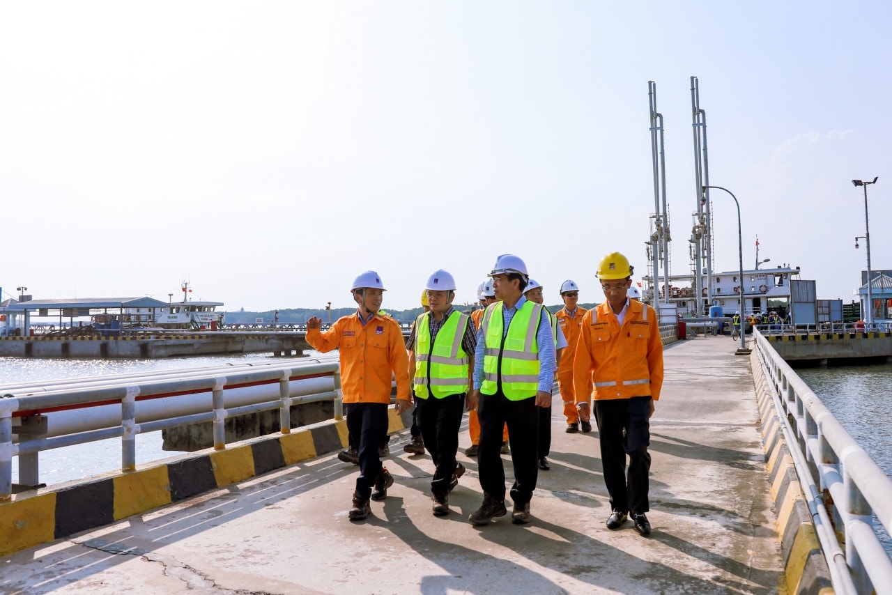 Sãng sàng tiếp nhận chuyến tàu LNG đầu tiên về Việt Nam -0