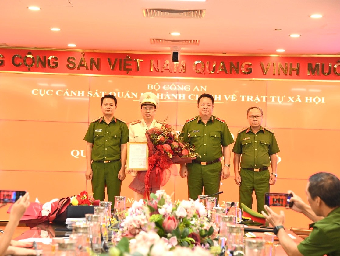 Thượng tá Nguyễn Thành Vĩnh làm Giám đốc Trung tâm dữ liệu quốc gia về dân cư -0