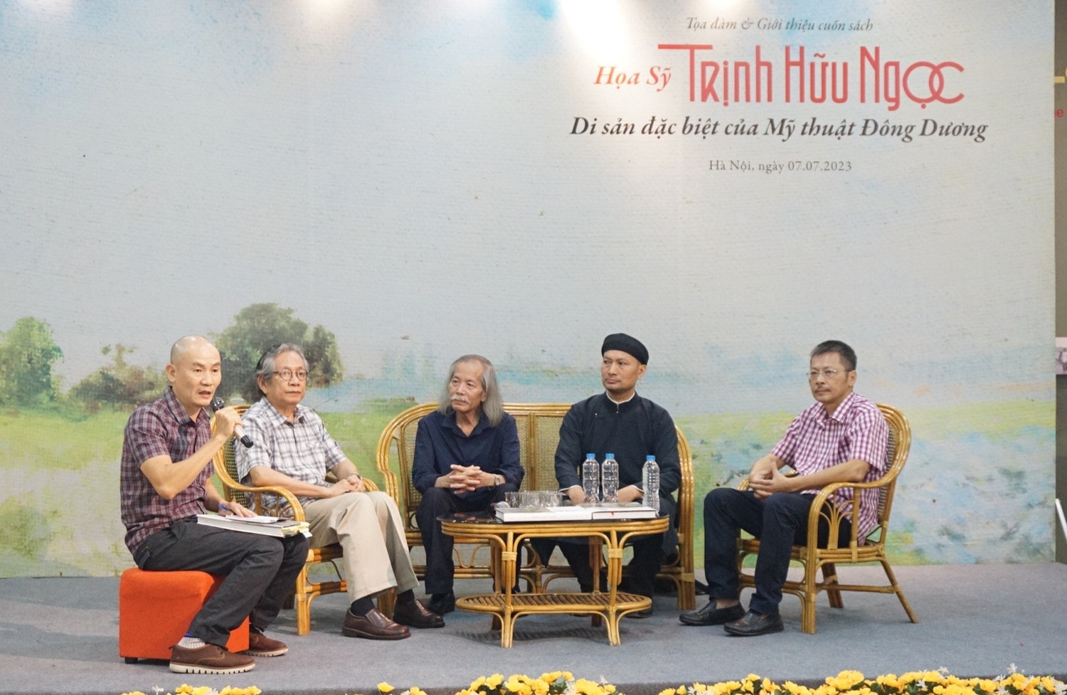 Tọa đàm ra mắt sách Họa sỹ Trịnh Hữu Ngọc - Di sản đặc biệt của mỹ thuật Đông Dương, sáng 7.7, tại Hà Nội - Ảnh: Thái Minh