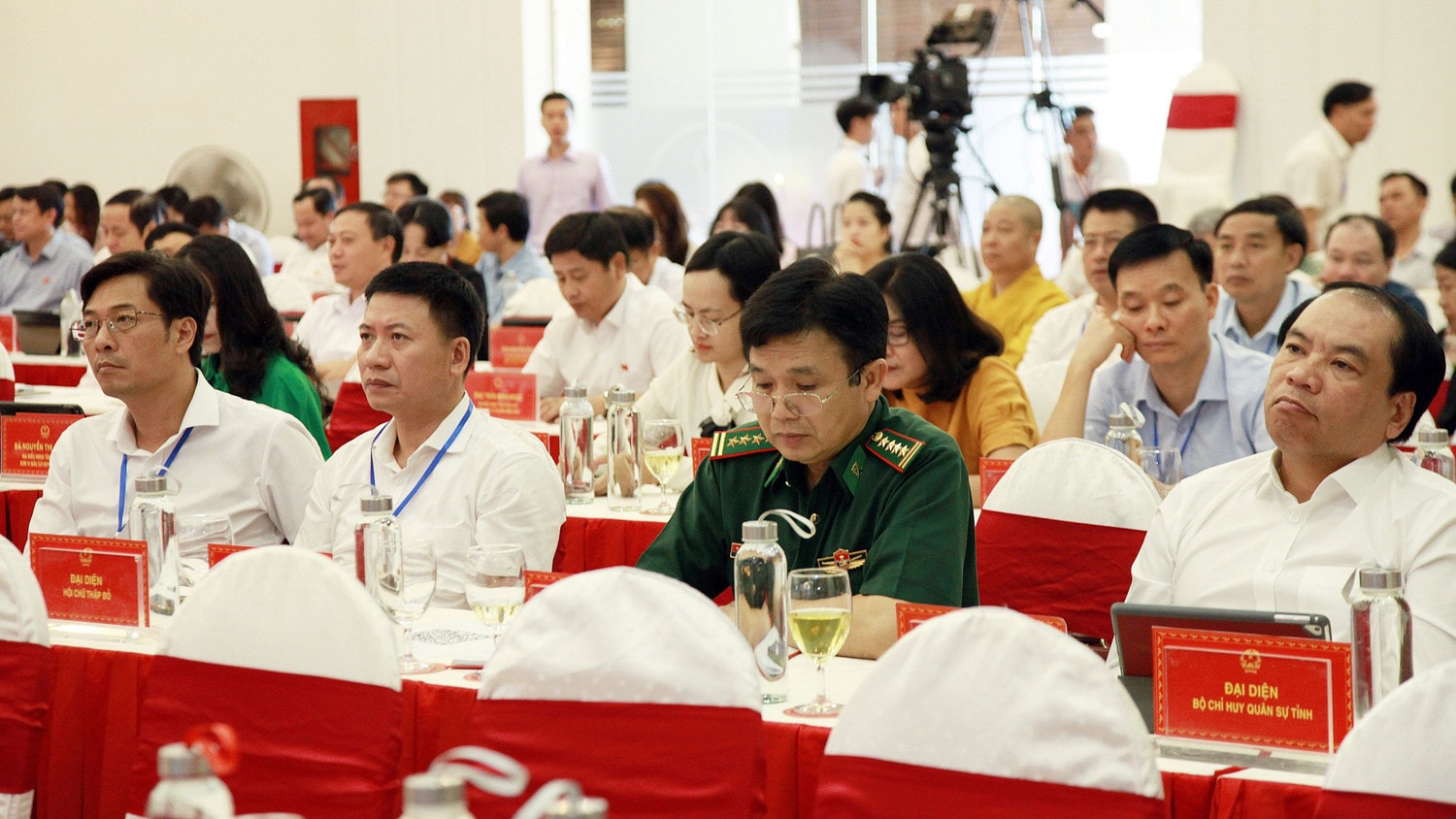 Tìm giải pháp tháo gỡ các nút thắt, “điểm nghẽn” -0