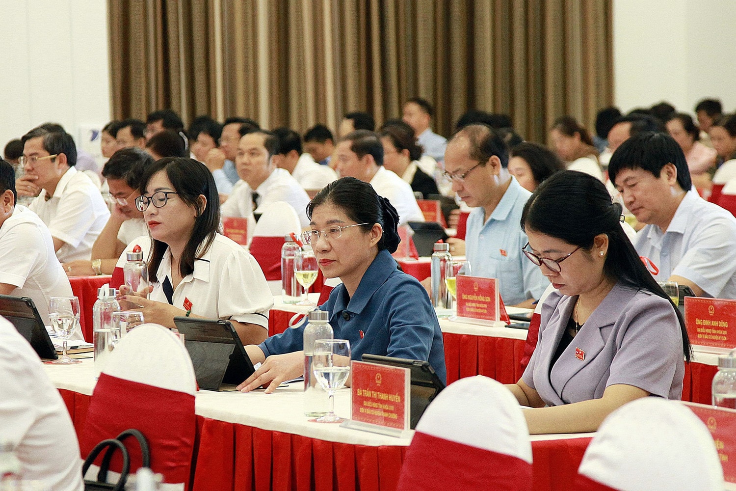 Tìm giải pháp tháo gỡ các nút thắt, “điểm nghẽn” -0