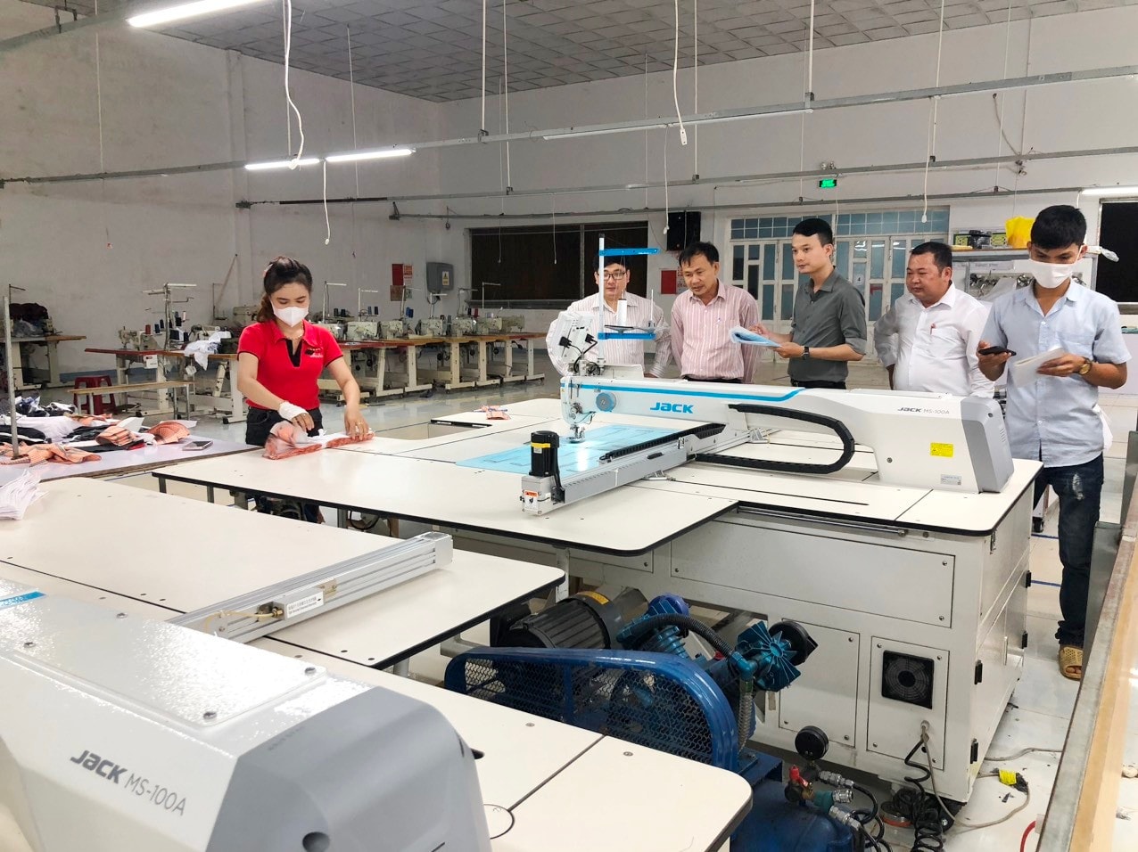 Công ty TNHH Sinh Phát VN đầu tư máy móc thiết bị tiên tiến khi được hỗ trợ 200 triệu đồng từ nguồn kinh phí khuyến công địa phương năm 2023