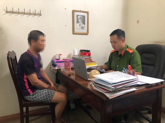 Khách thuê nhà thuê người ném chất bẩn để uy hiếp chủ nhà -0