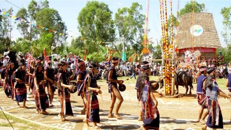 Gắn du lịch cộng đồng với Không gian văn hóa cồng chiêng đích thực tại các buôn làng - Ảnh: ITN