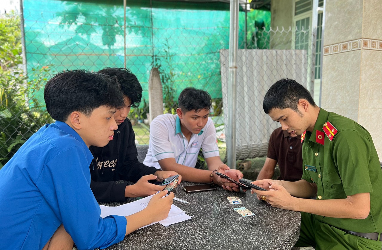 Chuyện ghi tại xã được công nhận đạt chuẩn nông thôn mới nâng cao đầu tiên của tỉnh Bình Thuận