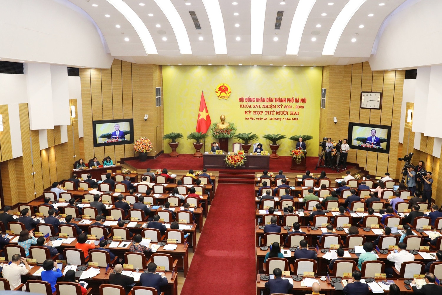 Toàn cảnh Kỳ họp thứ 12, HĐND thành phố Hà Nội Khoá XVI (ảnh: P.Long)